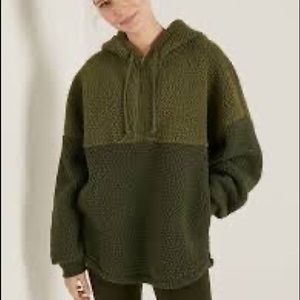 NWT Pink by Victoria’s Secret Varsity Half-Zip Sherpa Pullover XL